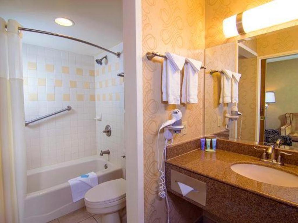 Resort Orleans And Casino 3*